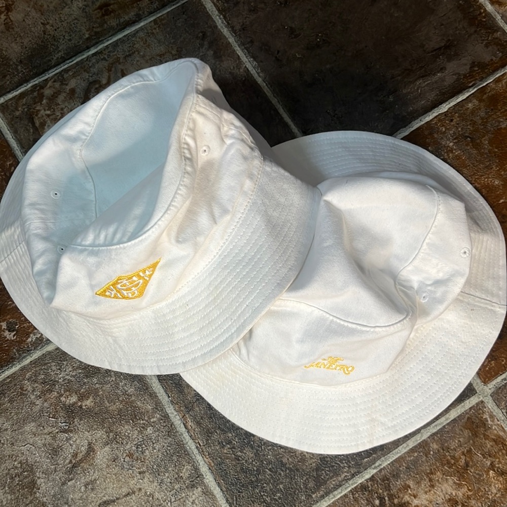 2 Sol De Janeiro Hats
